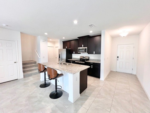 Kissimmee - 4 Bedroom, 2.5 Bathroom - $2495.00 property image