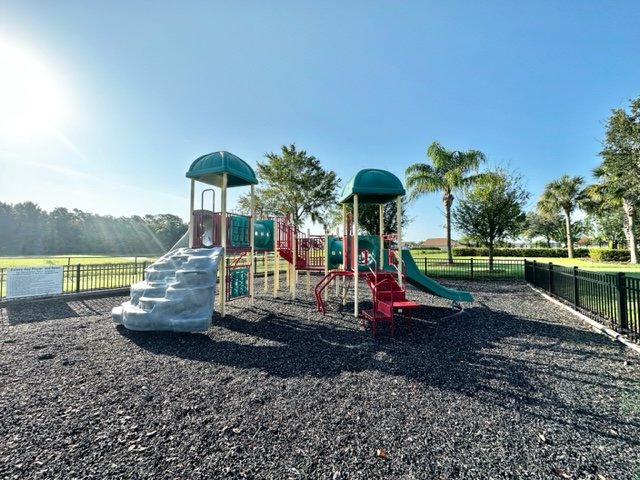 Sanford - 3 Bedrooms, 2 Bathrooms - $2095.00 property image