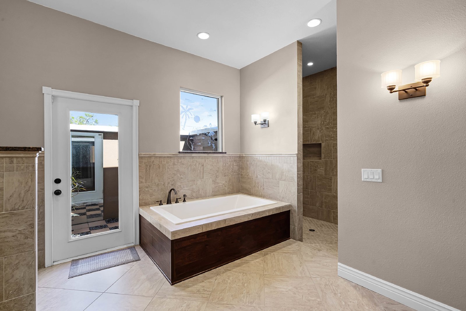 Orlando - 4 Bedroom, 3.5 Bathrooms – $4,595.00 property image