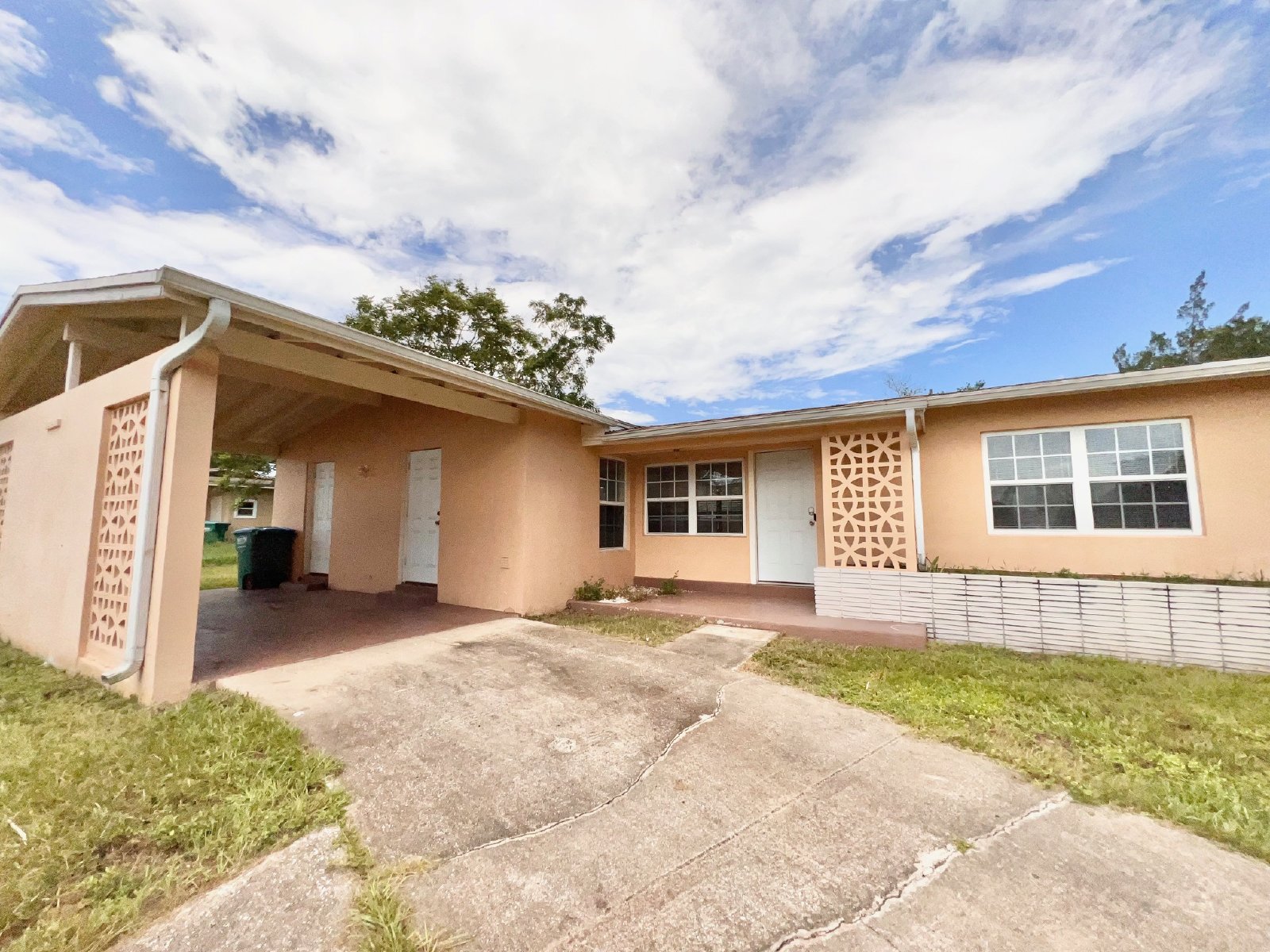 Deltona - 2 Bedroom, 1 Bathroom - $1,625.00 property image