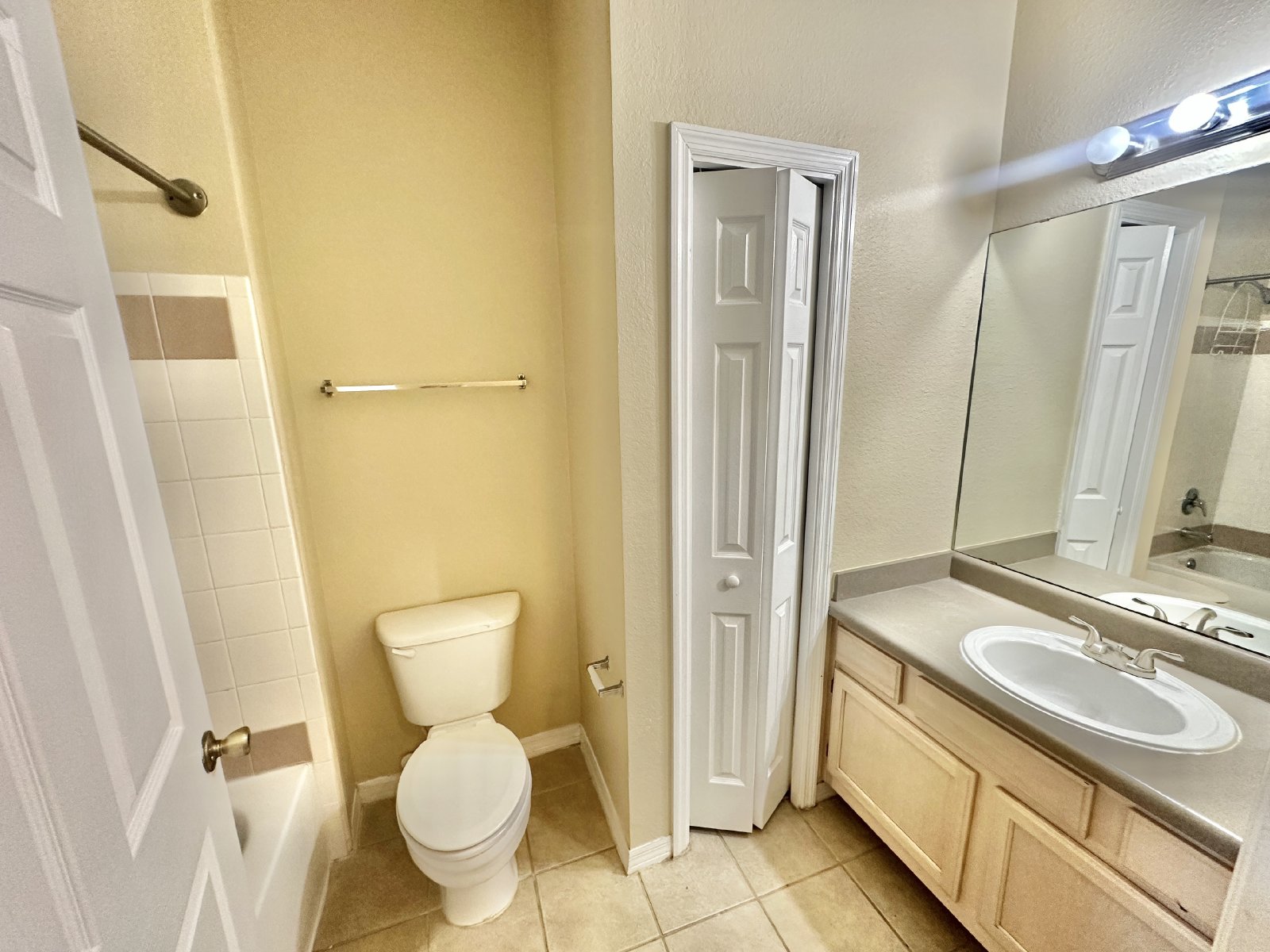 Orlando - 2 Bedroom, 2.5 Bathroom -$1950.00 property image