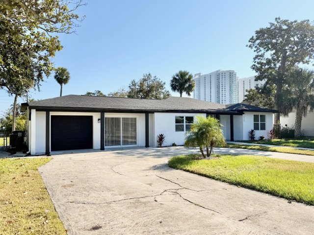 Daytona Beach - 4 Bedroom, 3 Bathroom - $2,695.00 property image