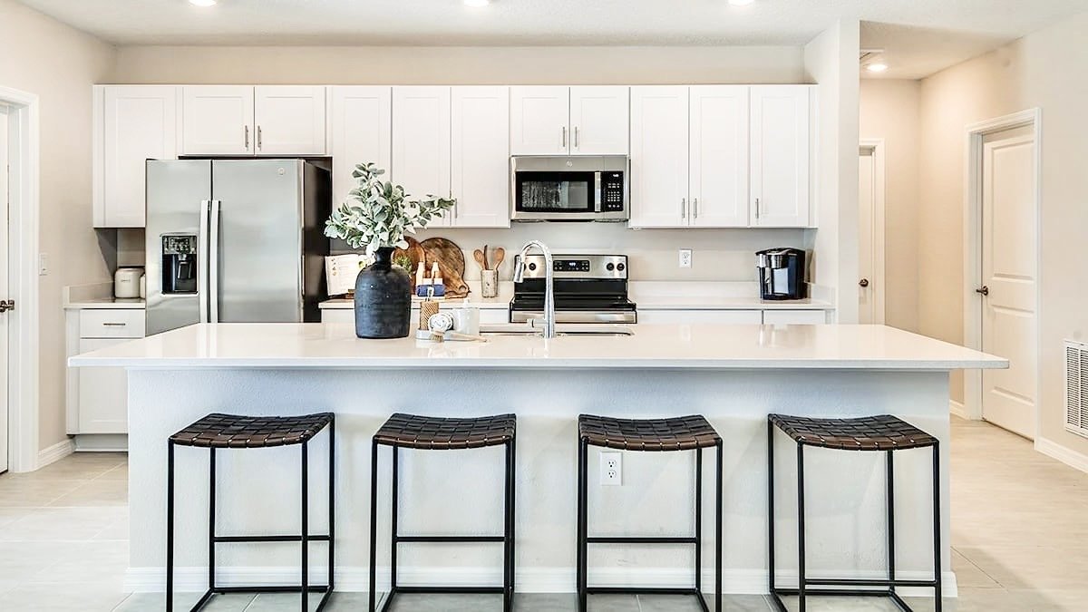 Edgewater - 4 Bedroom, 3 Bathroom - $2,895.00 property image