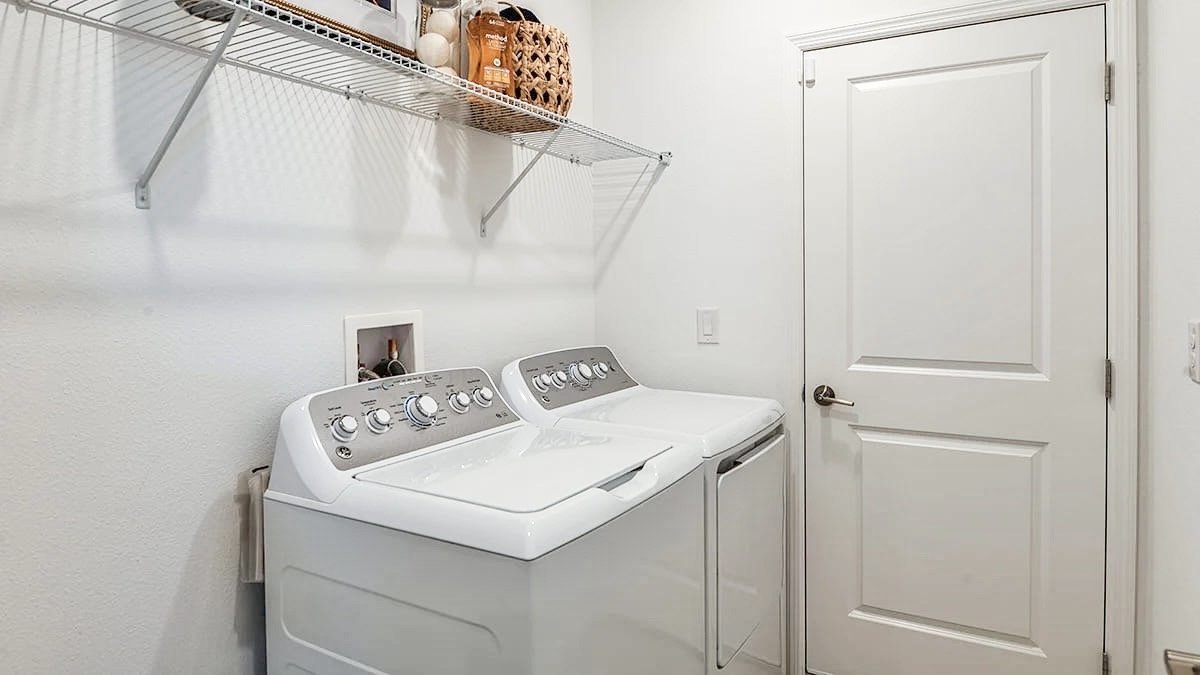 Edgewater - 4 Bedroom, 3 Bathroom - $2,895.00 property image