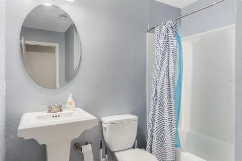 Orlando - 3 Bedrooms, 2 Bathrooms – $1,795.00 property image