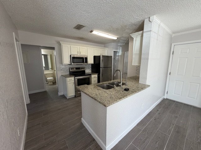 Lake Mary - 3 Bedroom, 2 Bathroom - $1995.00 property image