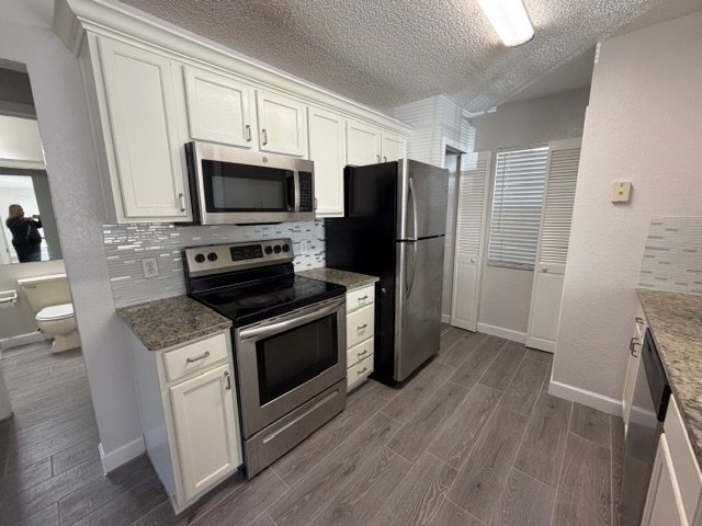 Lake Mary - 3 Bedroom, 2 Bathroom - $1995.00 property image