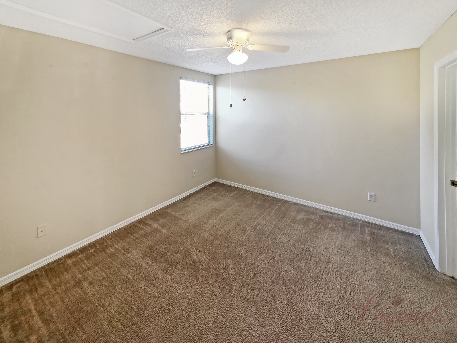 Oviedo - 3 Bedroom, 2.5 Bathroom, Water View - $2,195.00 property image