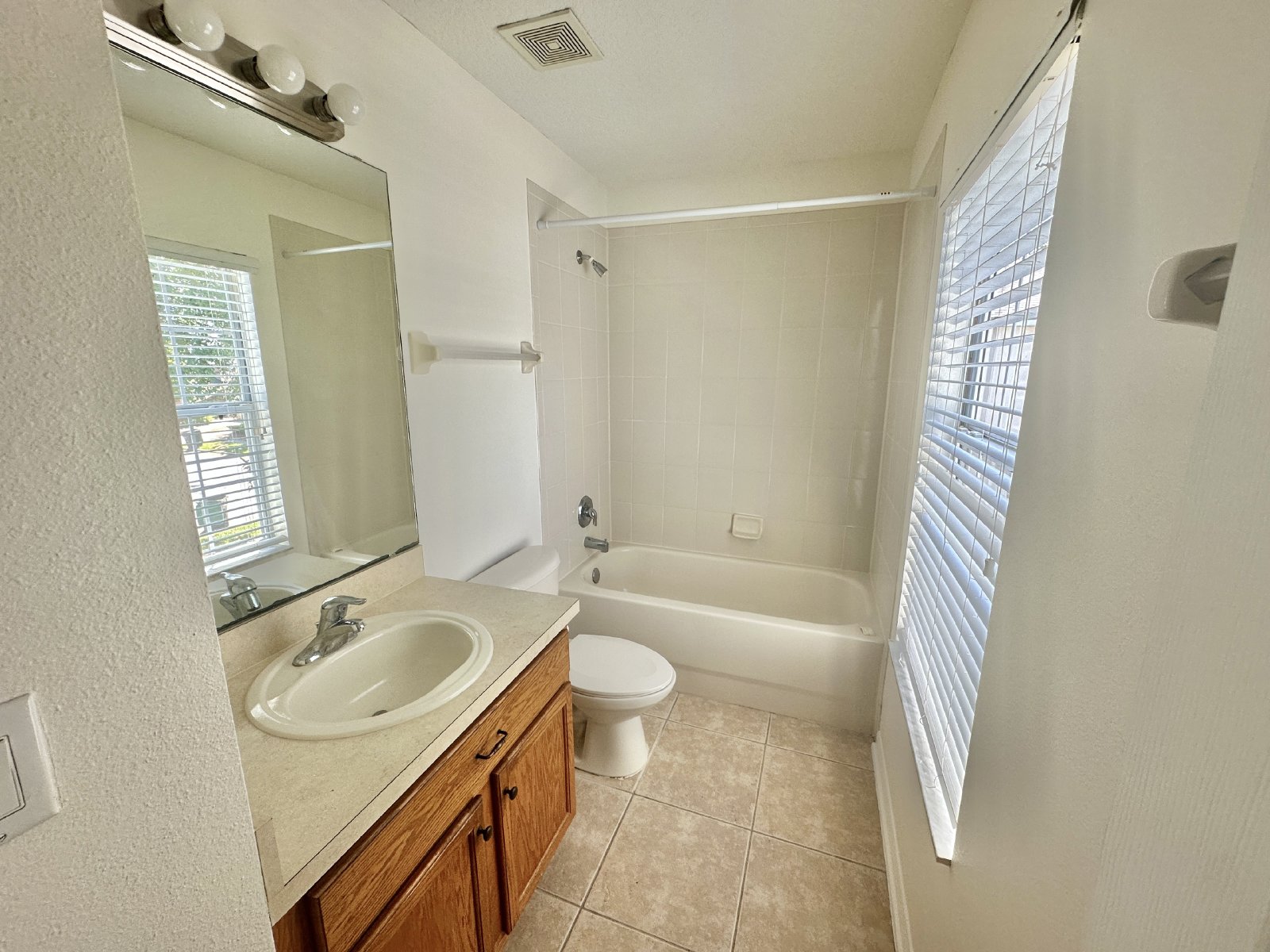 Orlando - 3 Bedroom, 2.5 Bathroom - $1,845.00 property image