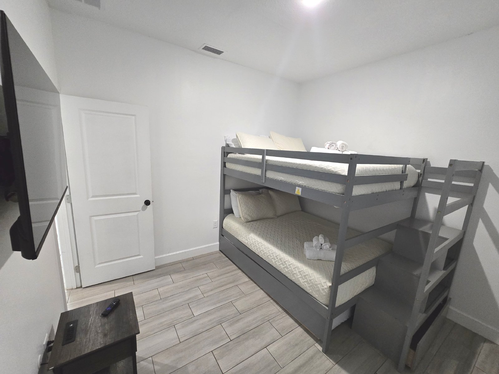 Orlando - 3 Bedrooms, 2 Bathrooms – $2,295.00 property image