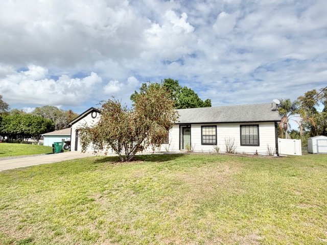 Deltona - 3 Bedroom, 2 Bathroom - POOL HOME - $2,695.00 property image