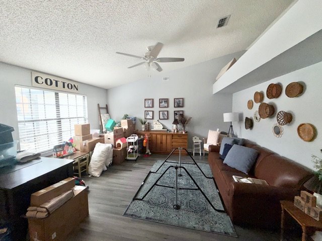 Deltona - 3 Bedroom, 2 Bathroom - POOL HOME - $2,695.00 property image