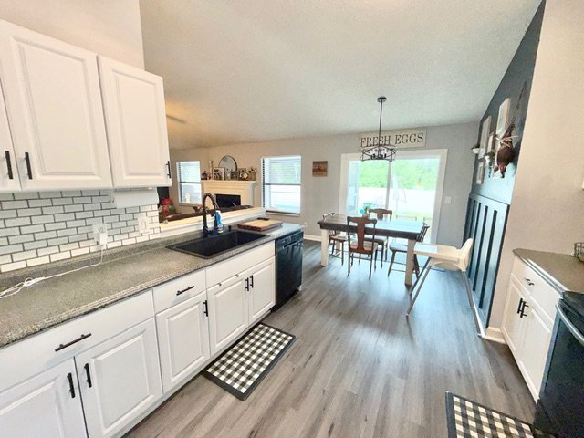 Deltona - 3 Bedroom, 2 Bathroom - POOL HOME - $2,695.00 property image