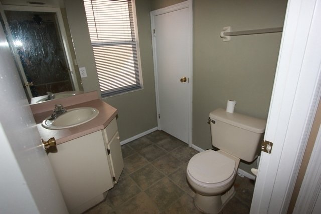 Apopka - 3 Bedroom, 2.5 Bathroom - $1,795.00 property image