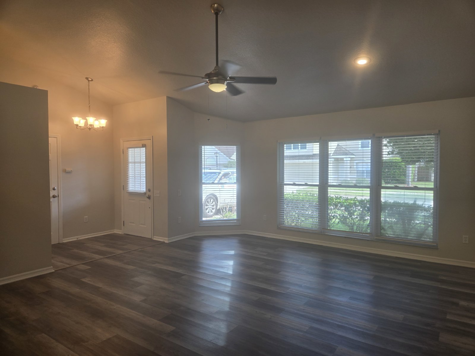 Lake Mary - 3 Bedrooms, 2 Bathrooms – $2,495.00 property image