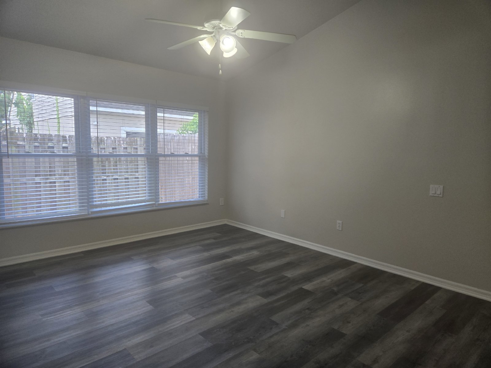 Lake Mary - 3 Bedrooms, 2 Bathrooms – $2,495.00 property image