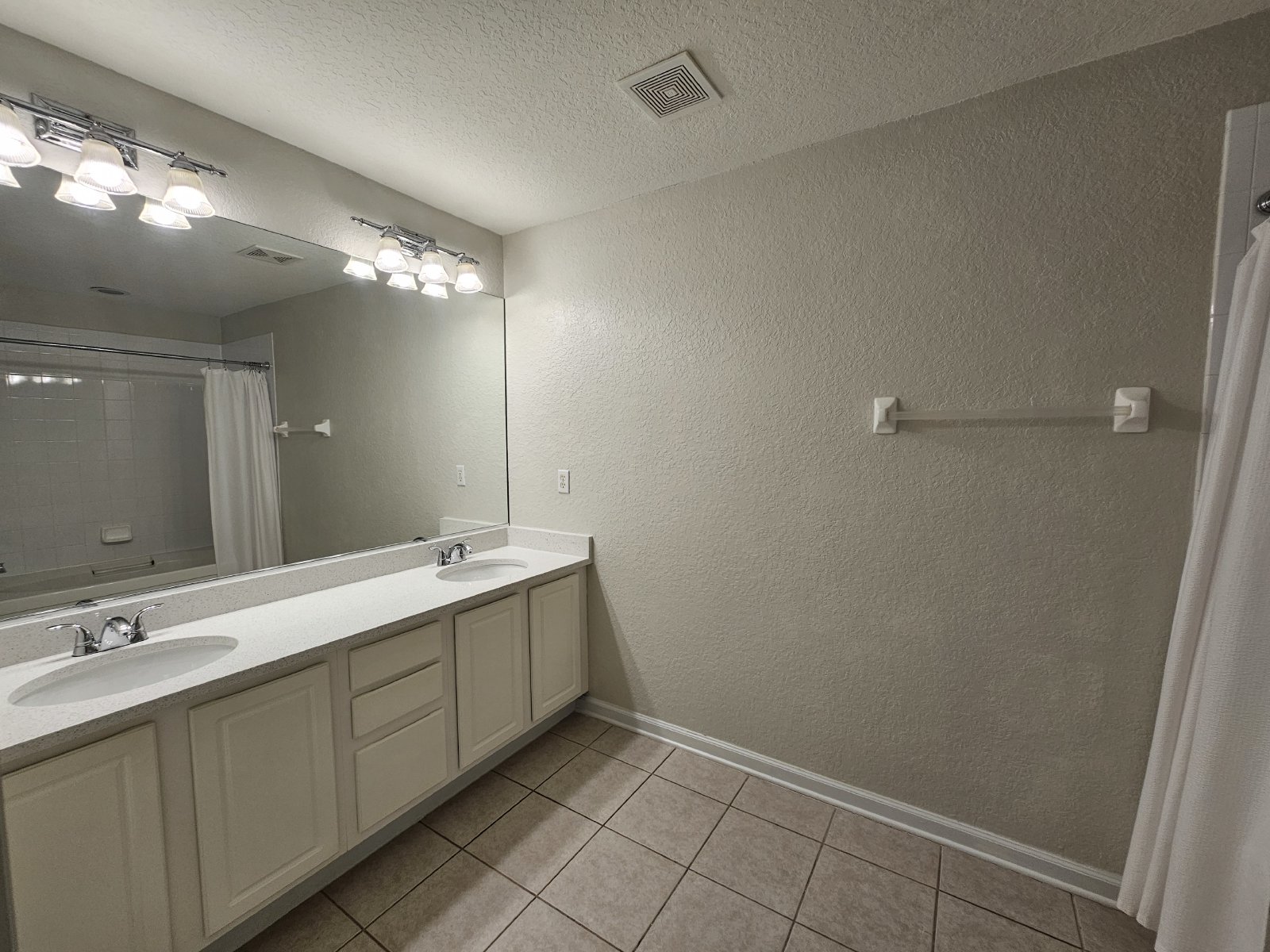 Sanford - 3 Bedroom, 2.5 Bathroom - $2,195.00 property image