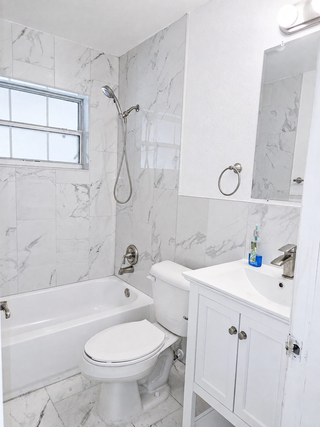 Deltona - 2 Bedroom, 1 Bathroom – $1,645.00 property image