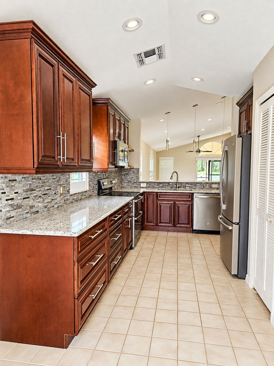Winter Spring - 3 Bedrooms, 2 Bathrooms – $2,585.00 property image