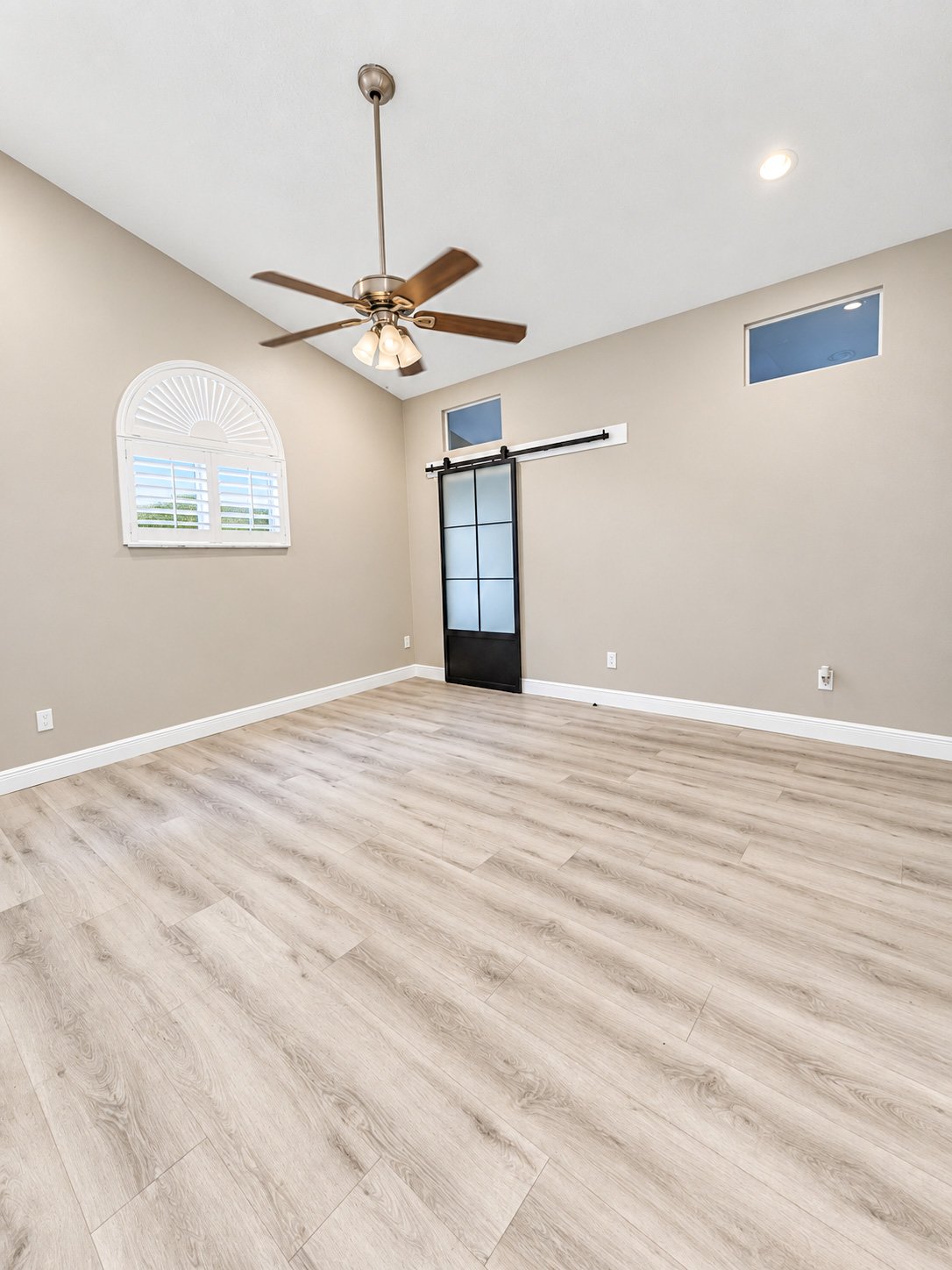 Winter Spring - 3 Bedrooms, 2 Bathrooms – $2,585.00 property image
