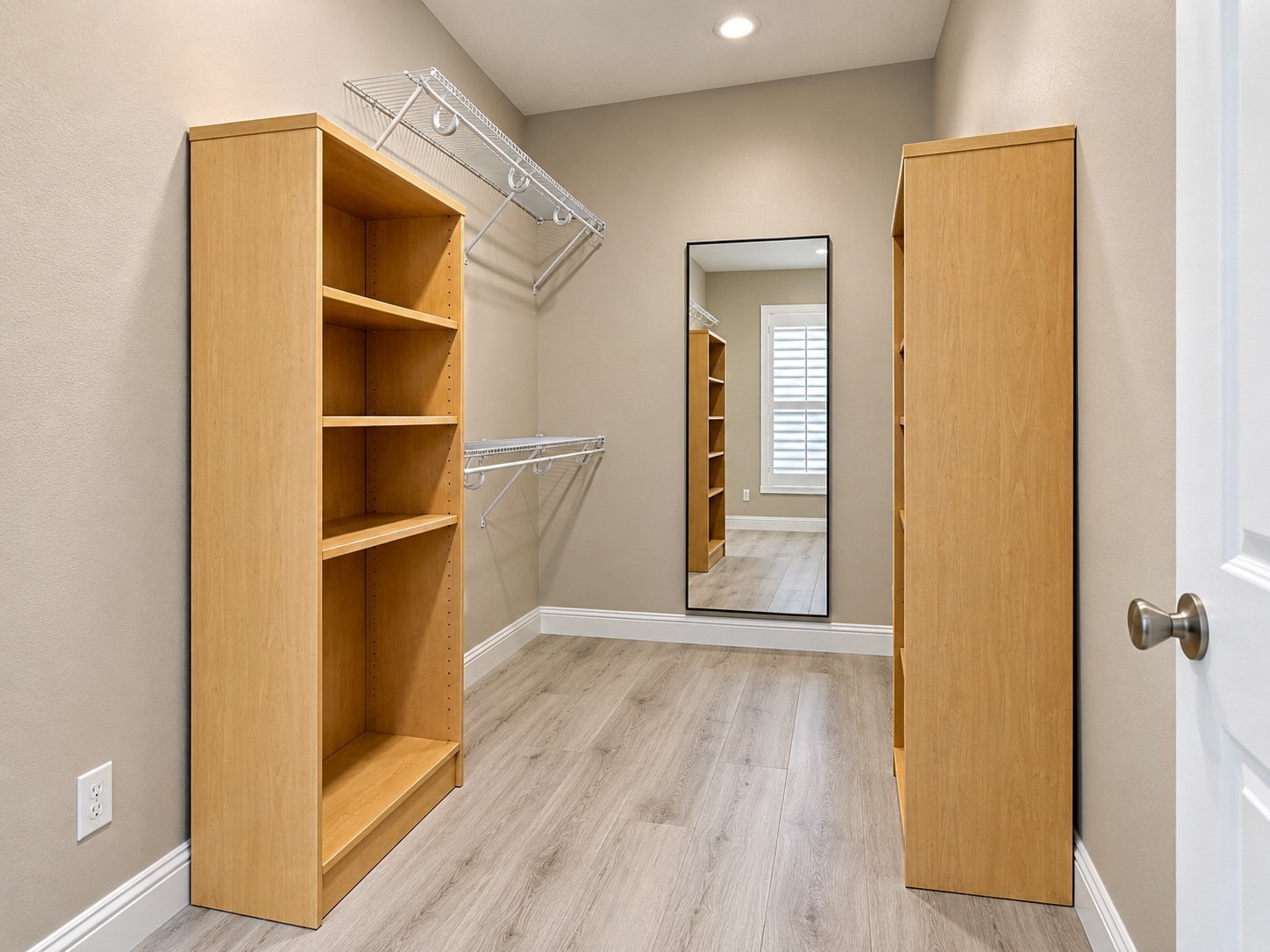 Winter Spring - 3 Bedrooms, 2 Bathrooms – $2,585.00 property image