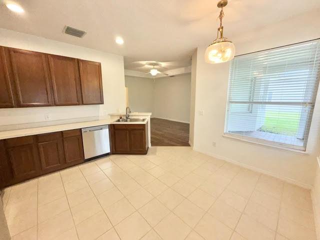 Oviedo - 3 Bedrooms, 2 Bathrooms - $2,595.00 property image