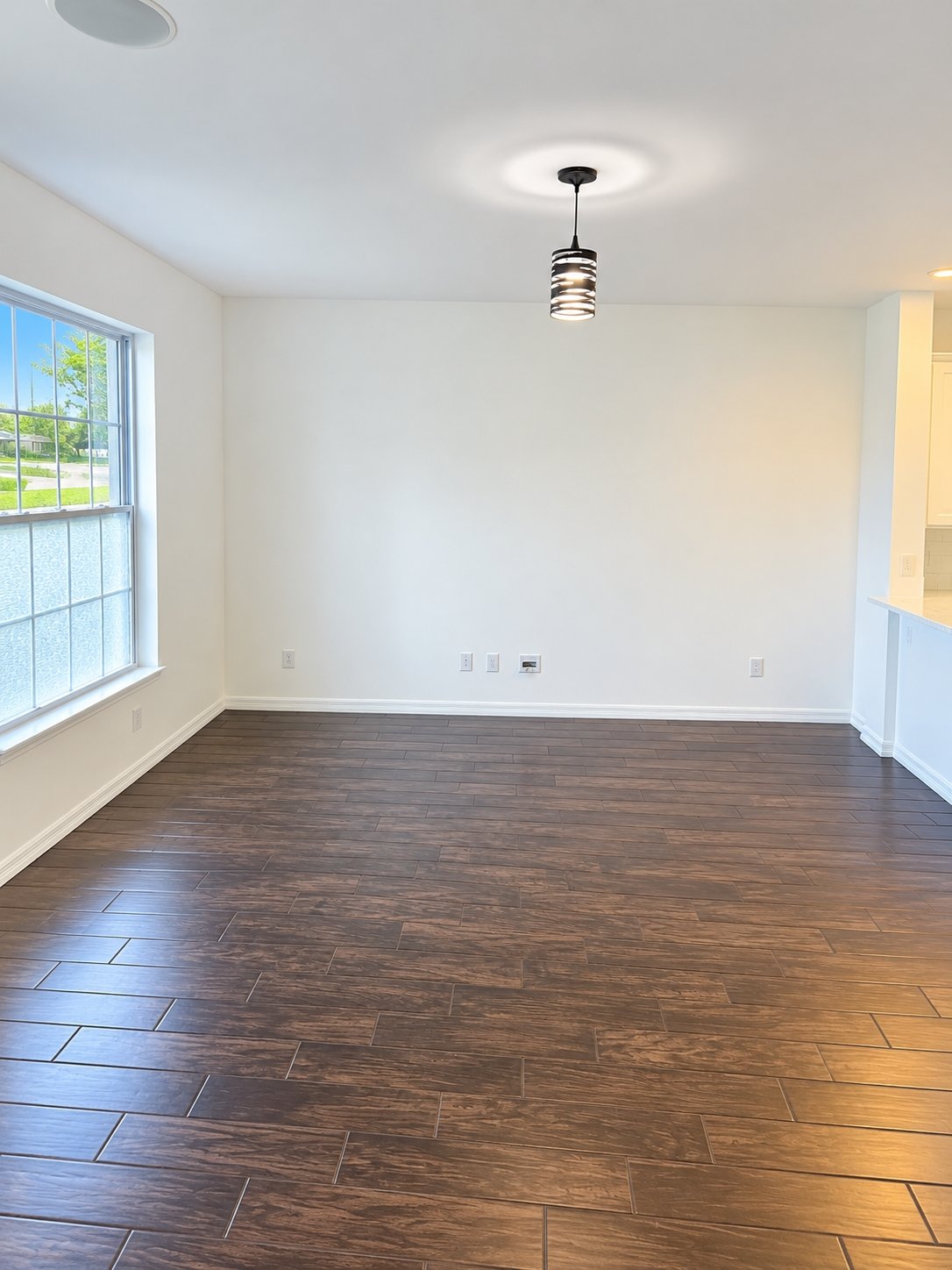 COMMUNITY POOLS – WINDERMERE – 3 BEDROOMS, 2.5 BATHROOMS – $2,800/MONTH property image
