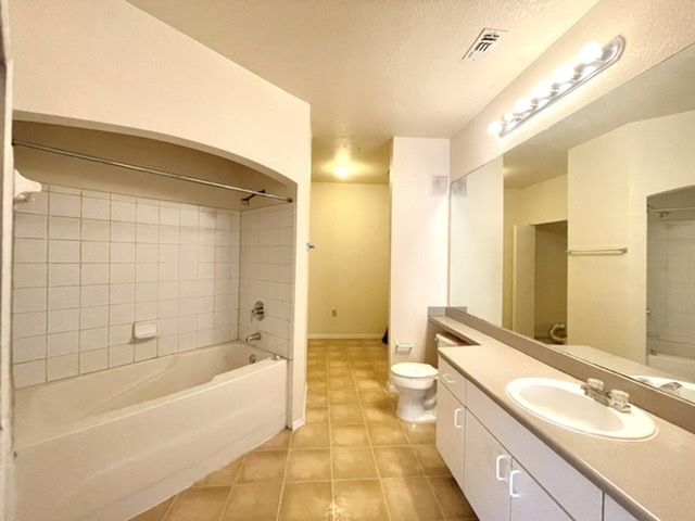 Lake Mary - 1 bedrooms, 1 bathrooms- $1,495.00 property image